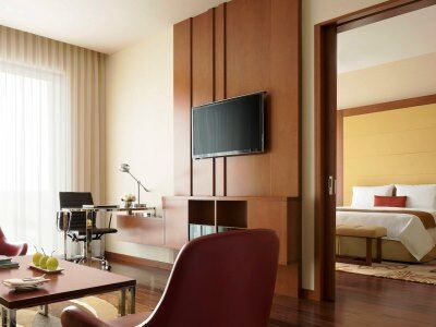 Courtyard By Marriott Kochi Airport Hotel