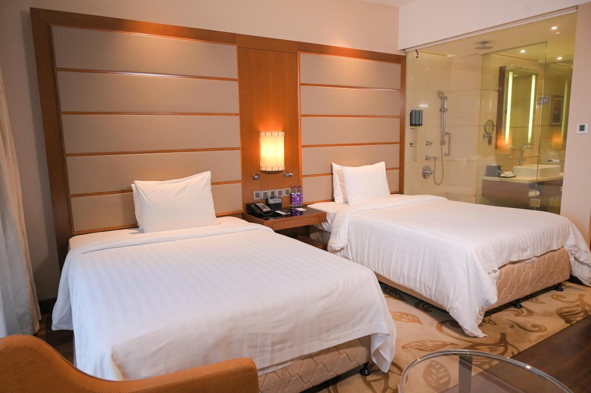 होटल Courtyard By Marriott Kochi Airport Nedumbassery