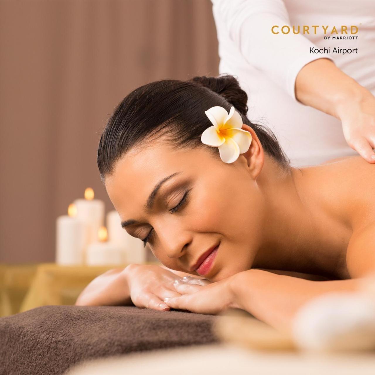 Courtyard By Marriott Kochi Airport Nedumbassery